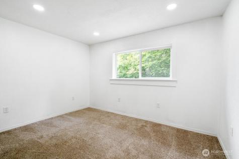 13 Barrett Road W Montesano WA 98563