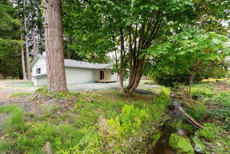 13 Barrett Road W Montesano WA 98563