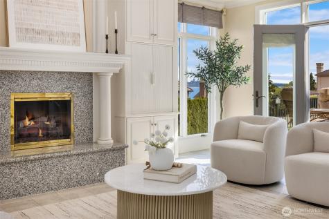 8496 NE Woodland Cove Drive Kirkland WA 98034