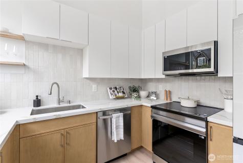 8863 Midvale Avenue N Seattle WA 98103