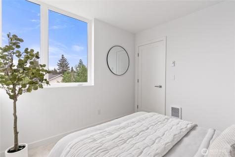 8863 Midvale Avenue N Seattle WA 98103