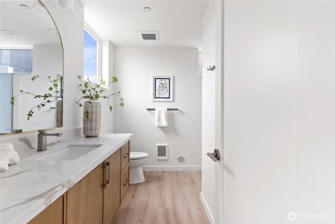 8863 Midvale Avenue N Seattle WA 98103
