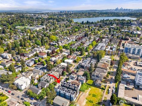 8863 Midvale Avenue N Seattle WA 98103