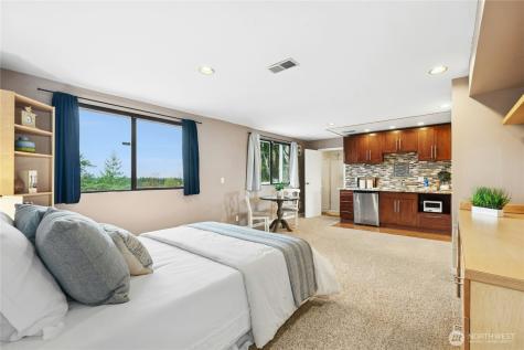 13603 SE 55th Place Bellevue WA 98006