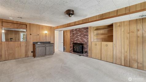 912 168th Place NE Bellevue WA 98008