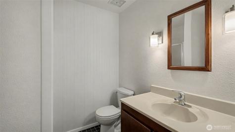 912 168th Place NE Bellevue WA 98008