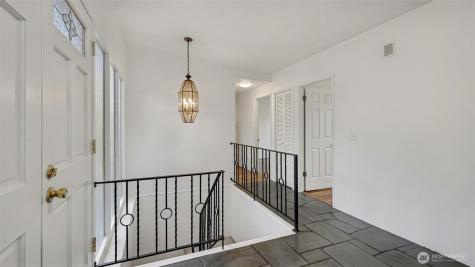 912 168th Place NE Bellevue WA 98008