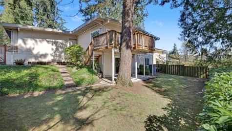 912 168th Place NE Bellevue WA 98008