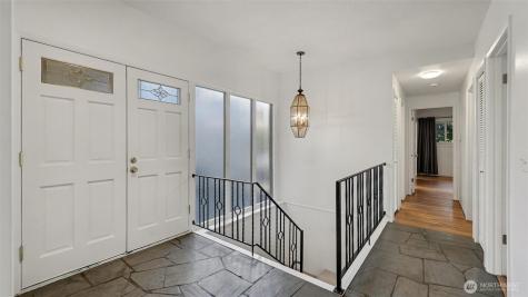 912 168th Place NE Bellevue WA 98008