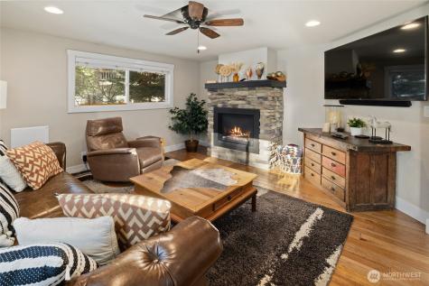 661 W Pacific Avenue Ronald WA 98940
