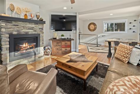 661 W Pacific Avenue Ronald WA 98940