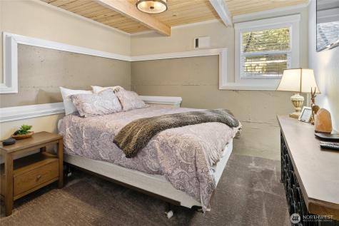 661 W Pacific Avenue Ronald WA 98940
