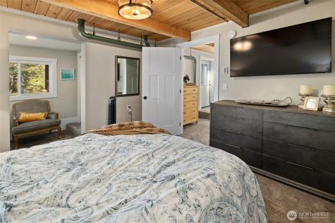 661 W Pacific Avenue Ronald WA 98940