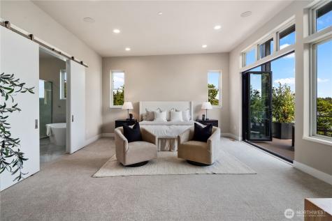 8814 NE Juanita Drive Kirkland WA 98034