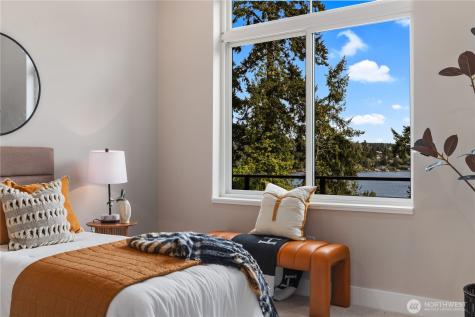 8814 NE Juanita Drive Kirkland WA 98034