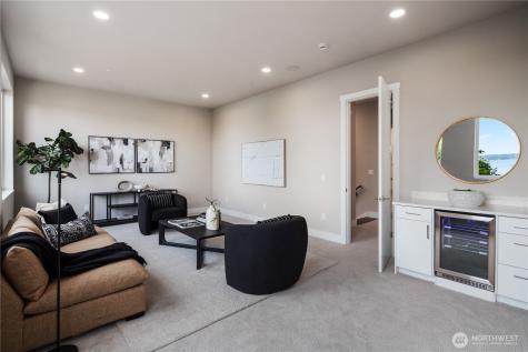 8814 NE Juanita Drive Kirkland WA 98034