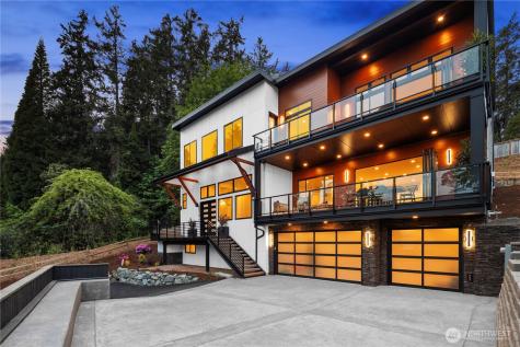 8814 NE Juanita Drive Kirkland WA 98034