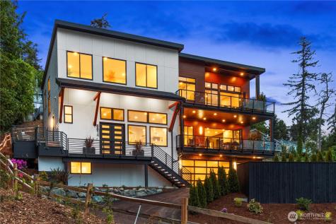 8814 NE Juanita Drive Kirkland WA 98034