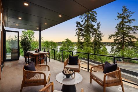 8814 NE Juanita Drive Kirkland WA 98034