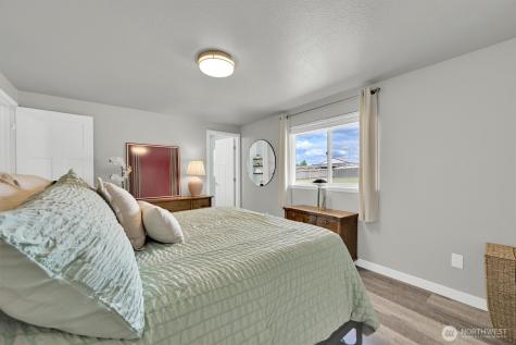 18232 Township Court SW Rochester WA 98579