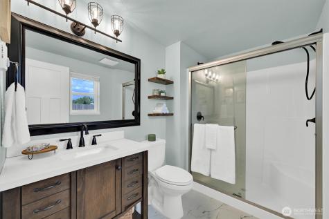 18232 Township Court SW Rochester WA 98579
