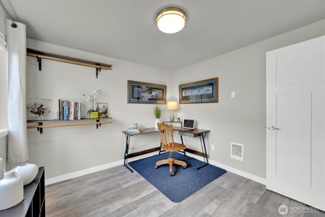18232 Township Court SW Rochester WA 98579