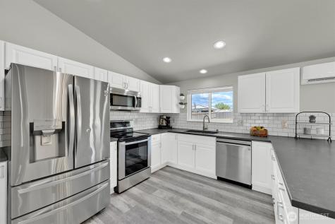 18232 Township Court SW Rochester WA 98579
