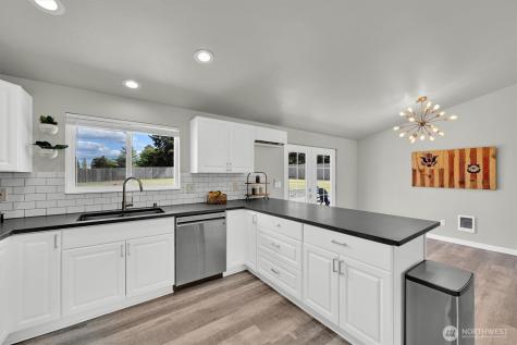 18232 Township Court SW Rochester WA 98579