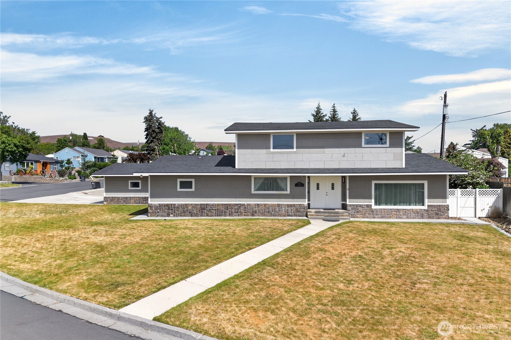 921 NW 1st Avenue Ephrata WA 98823