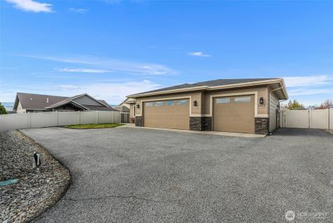 3512 Dianna Way Wenatchee WA 98801