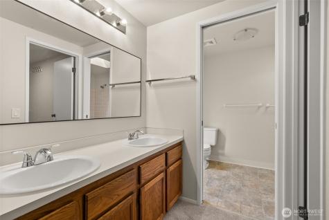 13603 SE 239th Street Kent WA 98042