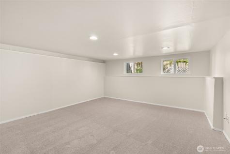 13603 SE 239th Street Kent WA 98042