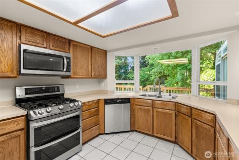 13603 SE 239th Street Kent WA 98042
