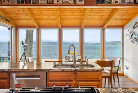 31823 S Bridge Way NE Poulsbo WA 98370