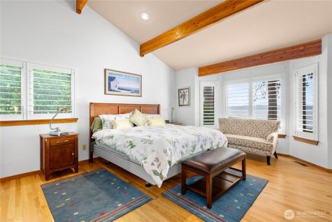 31823 S Bridge Way NE Poulsbo WA 98370