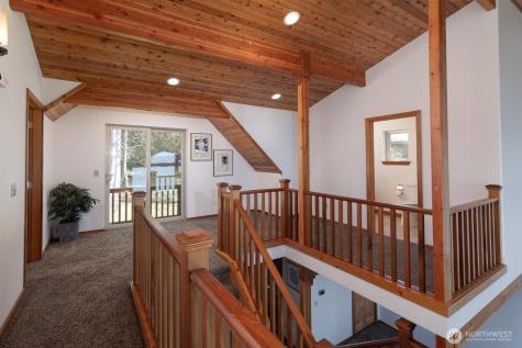 31823 S Bridge Way NE Poulsbo WA 98370