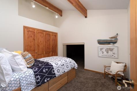 31823 S Bridge Way NE Poulsbo WA 98370