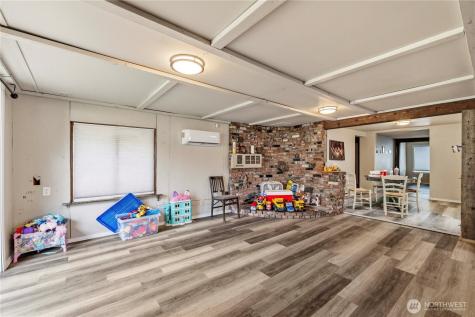 525 138th Street E Tacoma WA 98445