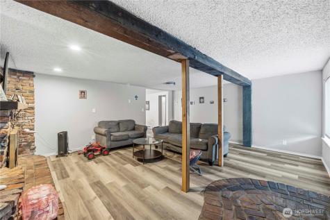 525 138th Street E Tacoma WA 98445