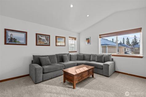 4322 25th Street SE Puyallup WA 98374