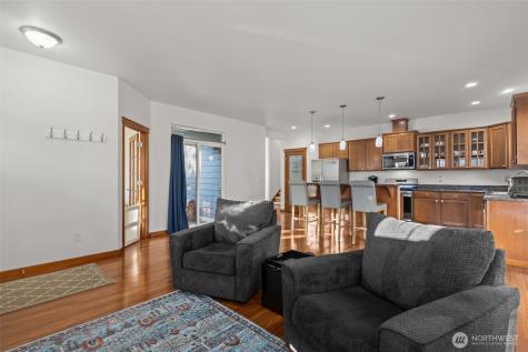 4322 25th Street SE Puyallup WA 98374