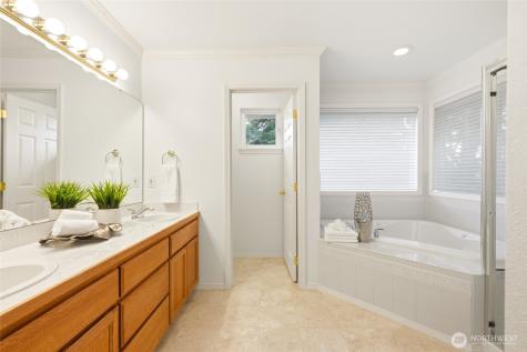 20037 139th Way SE Kent WA 98042
