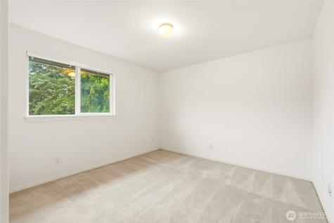 20037 139th Way SE Kent WA 98042