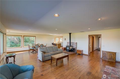 17600 Sandridge Road Long Beach WA 98631