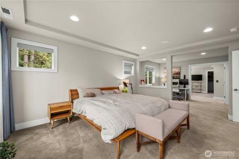 10351 SE 8th Street Bellevue WA 98004