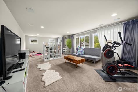 10351 SE 8th Street Bellevue WA 98004