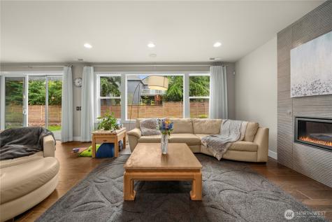 10351 SE 8th Street Bellevue WA 98004