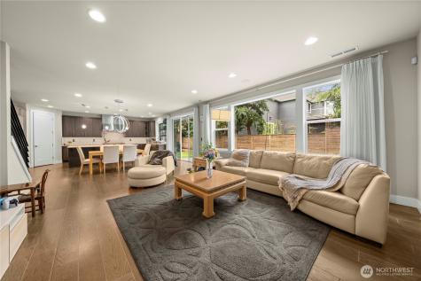 10351 SE 8th Street Bellevue WA 98004
