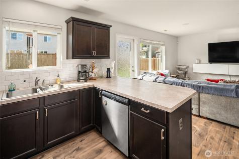 10502 189th Street E Puyallup WA 98374
