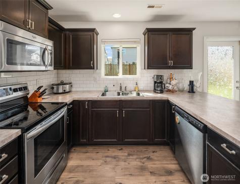 10502 189th Street E Puyallup WA 98374